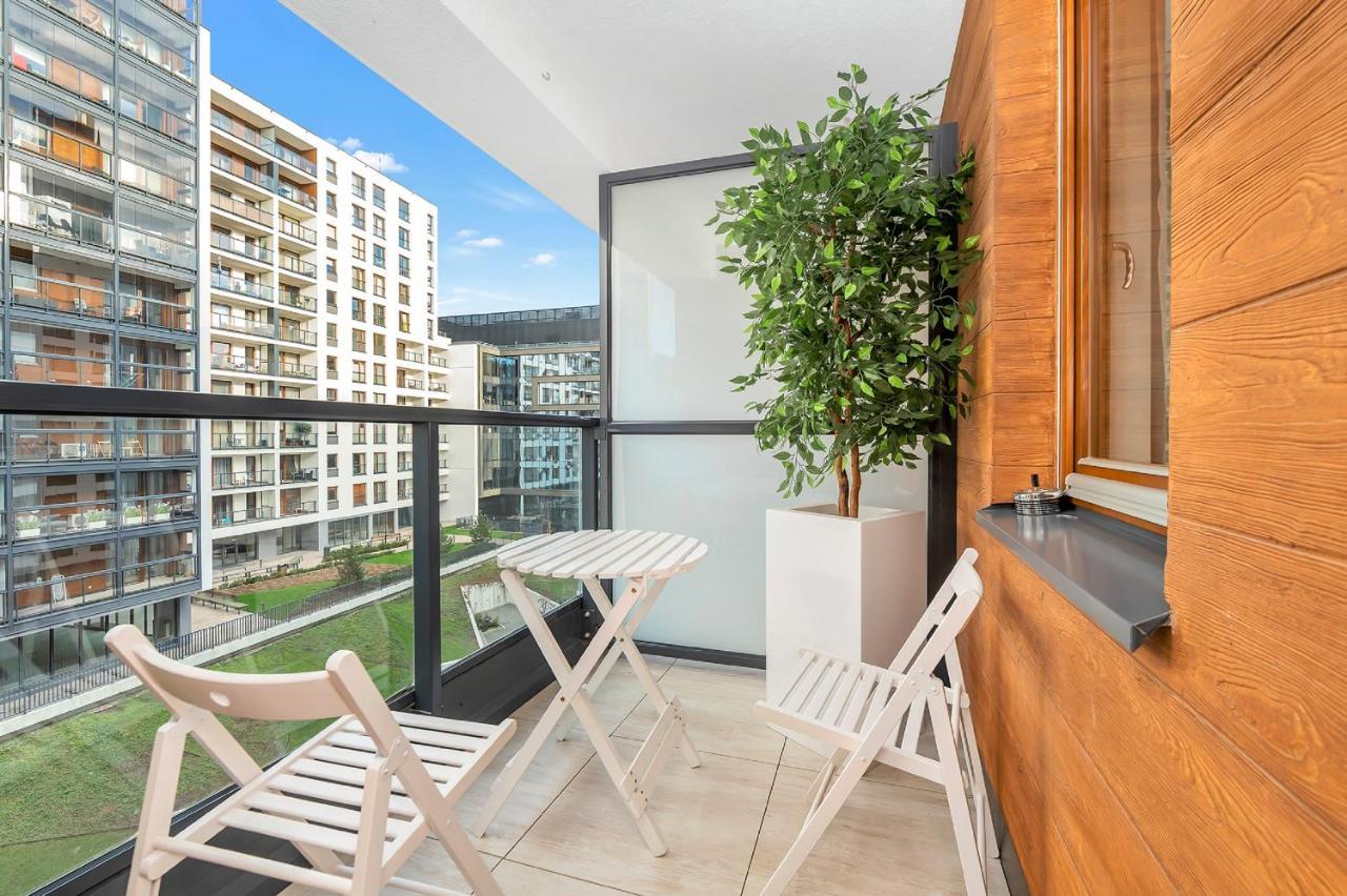 Modern Apartments With Access To The Pool Near Rondo Daszynskiego Station Varşova Dış mekan fotoğraf