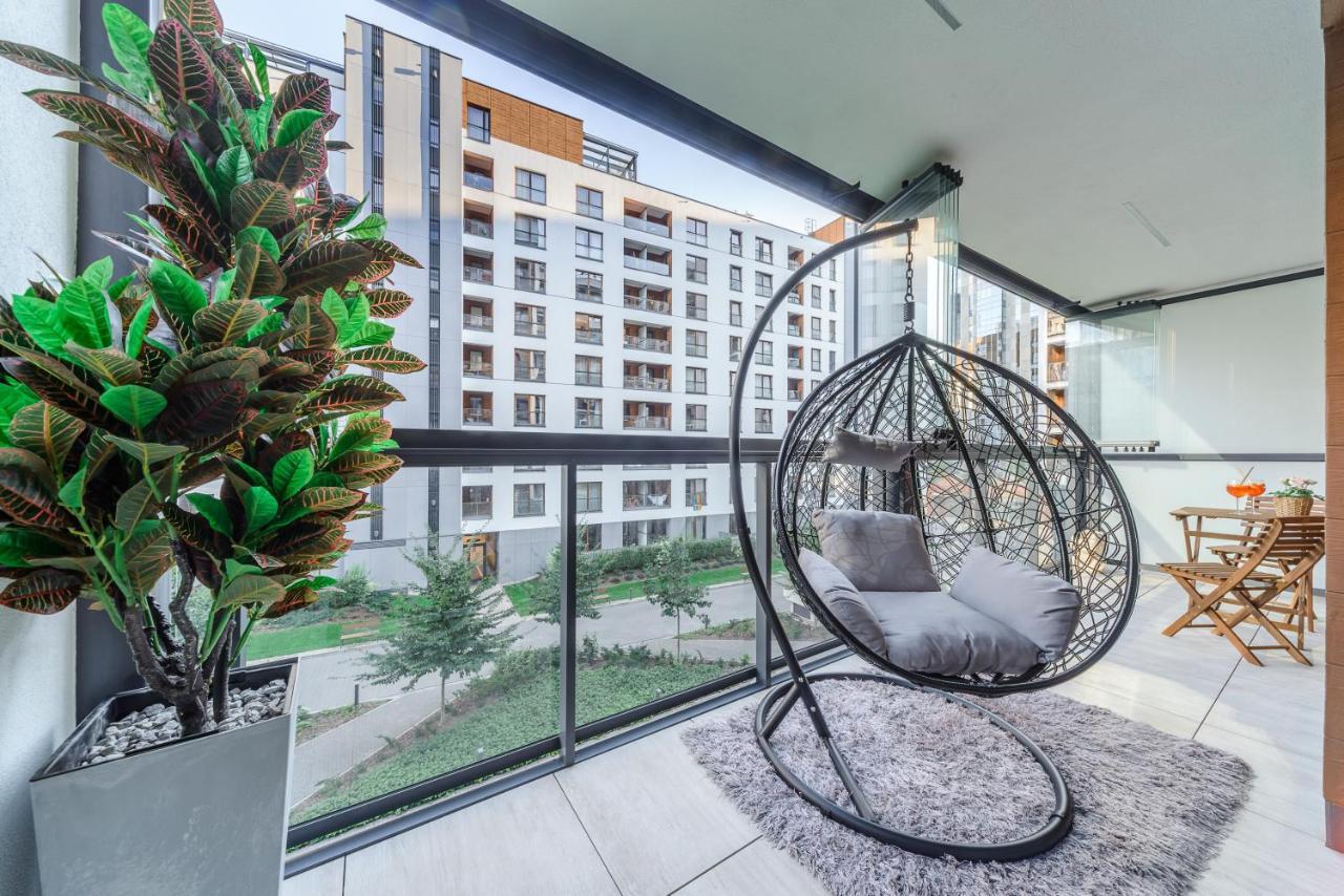 Modern Apartments With Access To The Pool Near Rondo Daszynskiego Station Varşova Dış mekan fotoğraf