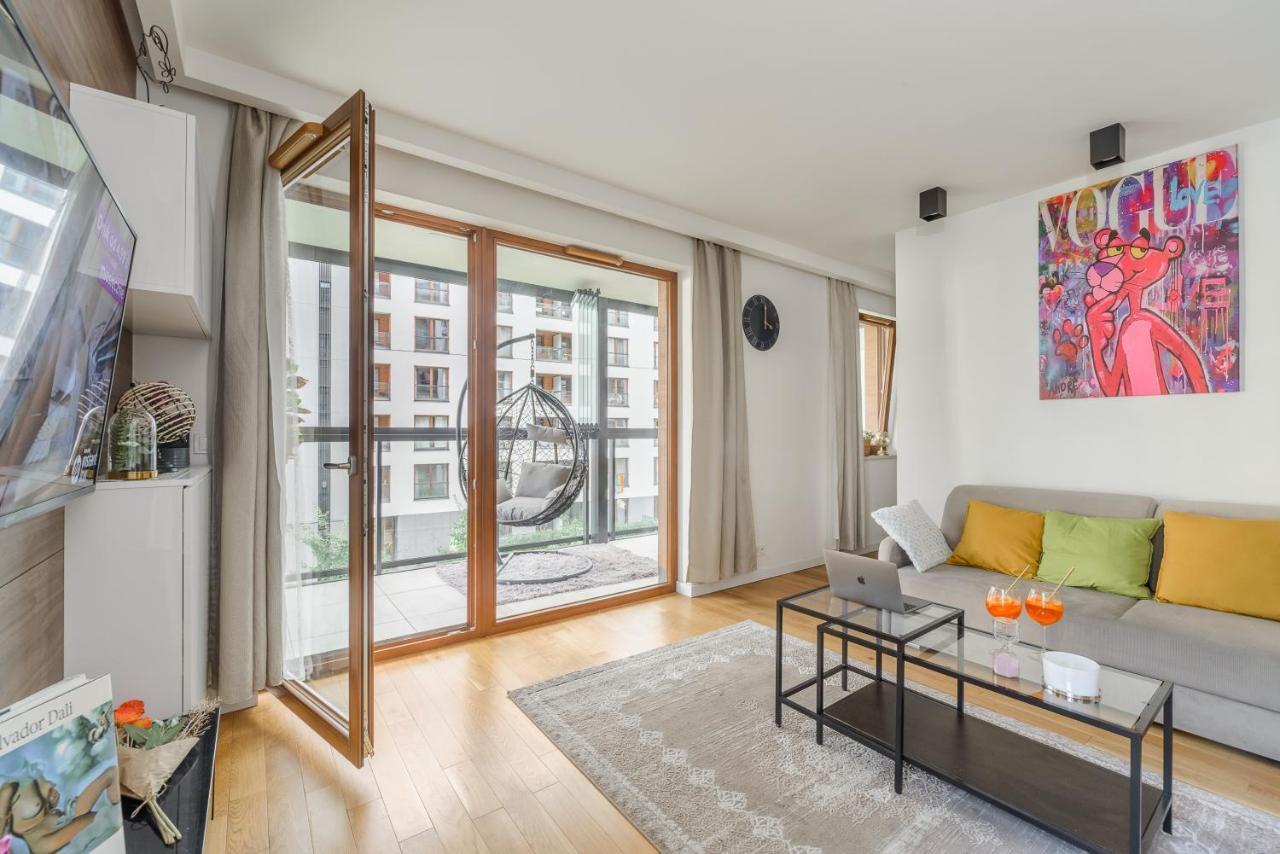 Modern Apartments With Access To The Pool Near Rondo Daszynskiego Station Varşova Dış mekan fotoğraf