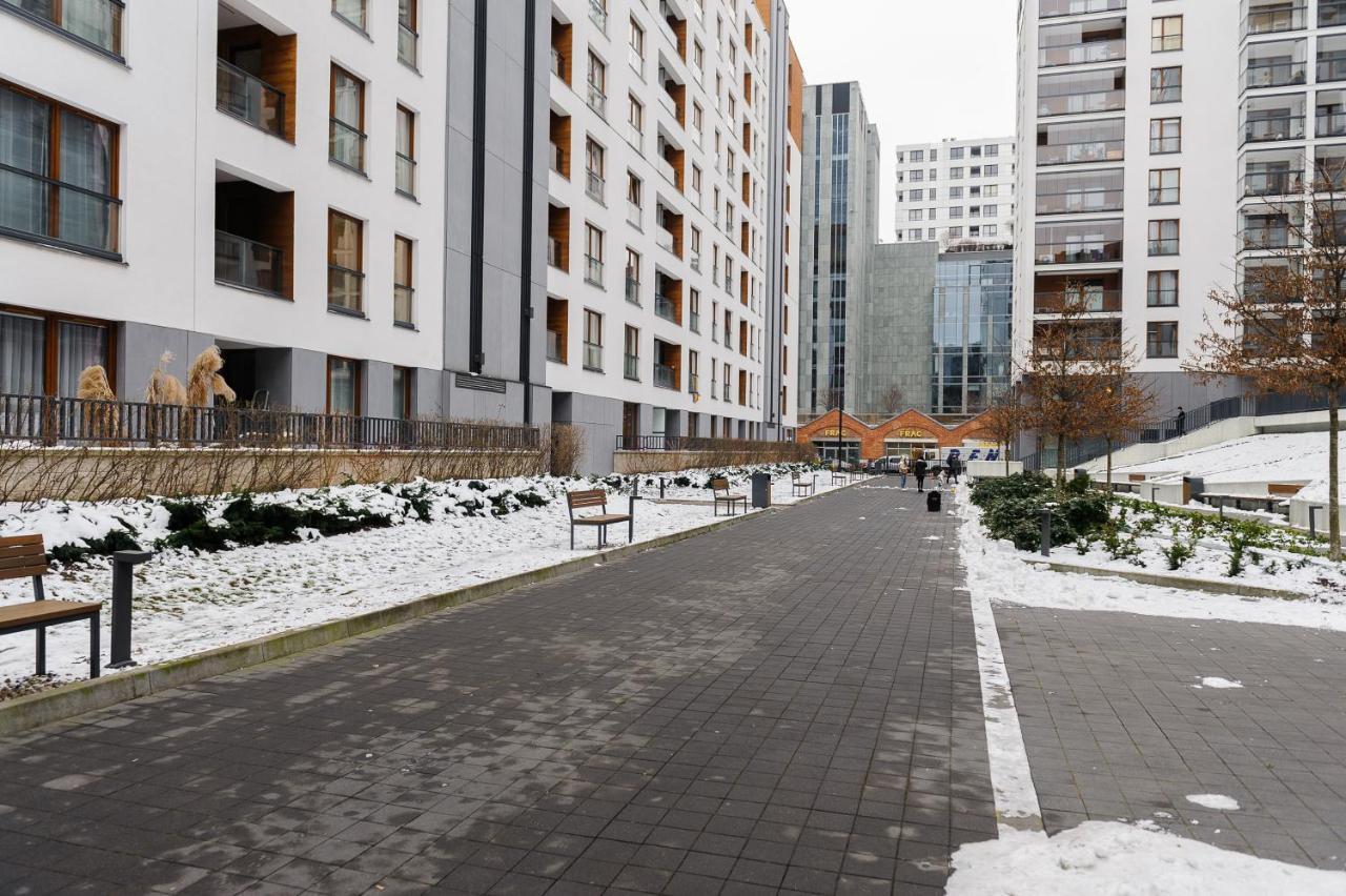 Modern Apartments With Access To The Pool Near Rondo Daszynskiego Station Varşova Dış mekan fotoğraf